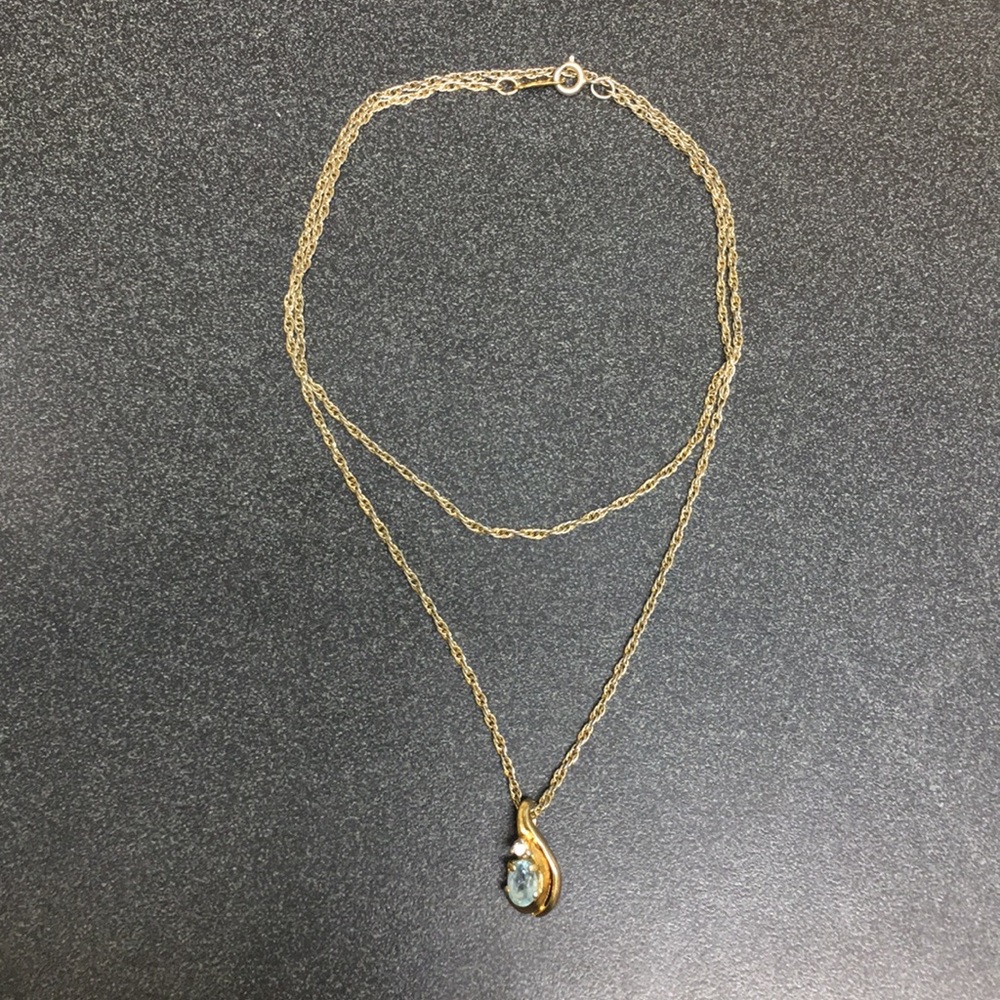 Diamond and Blue stone Gold necklace